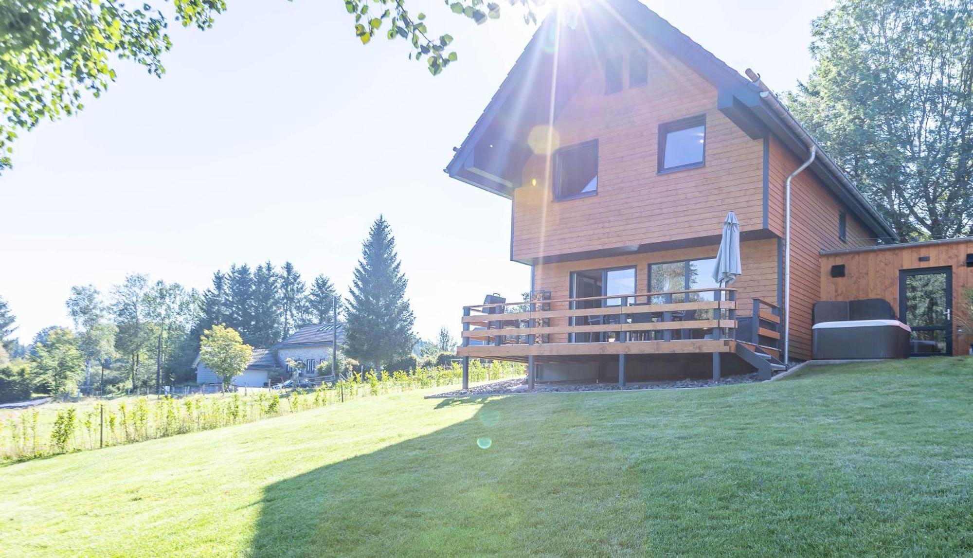 Urlaub Am Schwarzbach Mit Sauna Und Whilpool Butgenbach Exterior photo