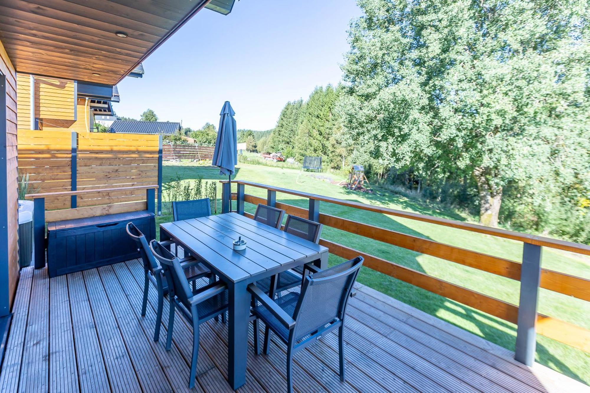 Urlaub Am Schwarzbach Mit Sauna Und Whilpool Butgenbach Exterior photo